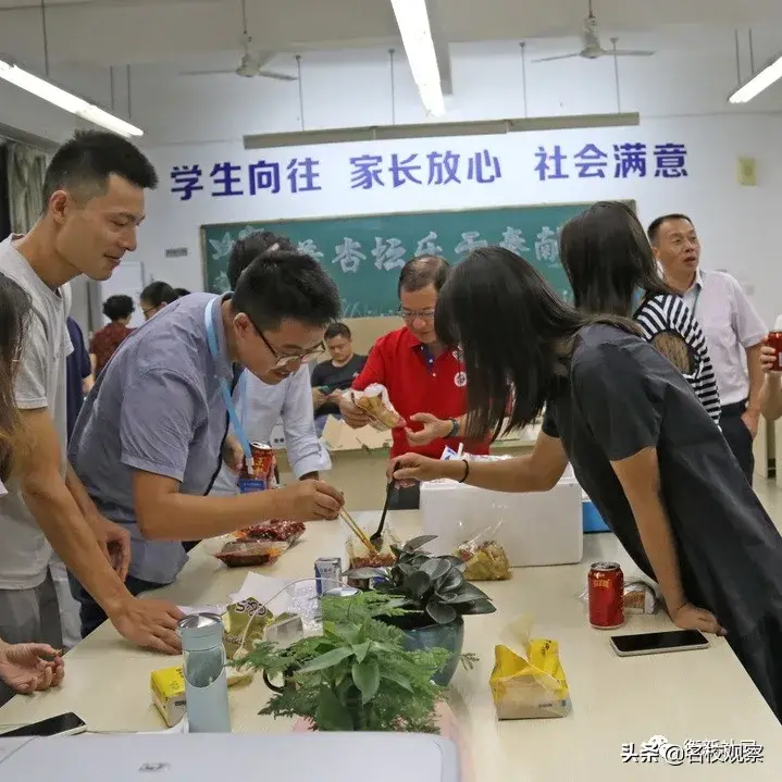 “心系衡新，情满雨天！”尹强校长的这份心意，凉爽了整个夏季